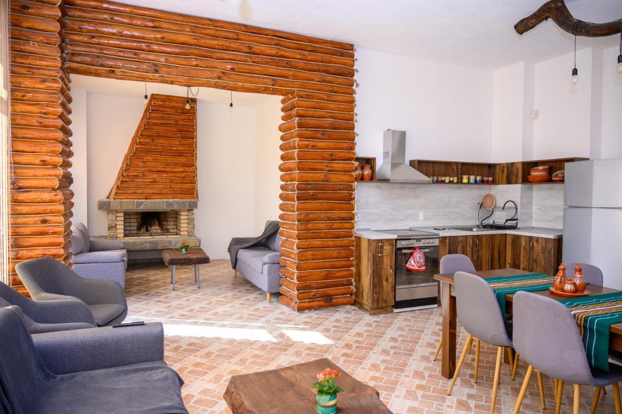 Guest House Legeto ซาโมคอฟ ภายนอก รูปภาพ