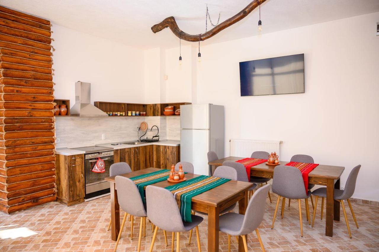 Guest House Legeto ซาโมคอฟ ภายนอก รูปภาพ